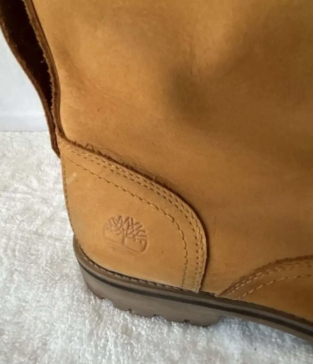 Timberland Newmarket 6-Inch Wheat‎ Nubuck Boots